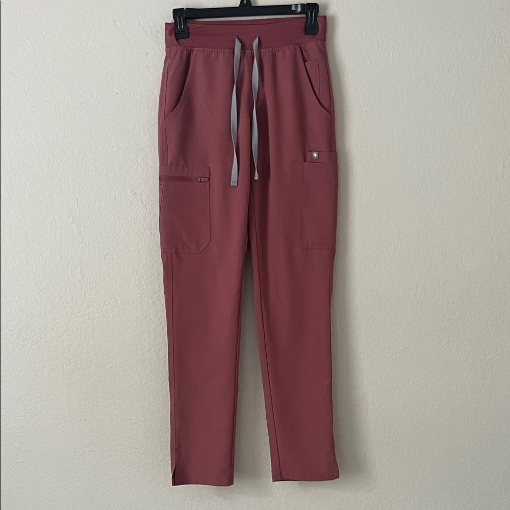 Like New! FIGS High Waisted Dowa Scrub Pants Mauve in Size XXS/T - Picture 5 of 16